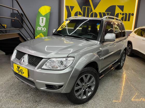 MITSUBISHI PAJERO TR4 2.0 4X2 16V 140CV FLEX 4P AUTOMÁTICO